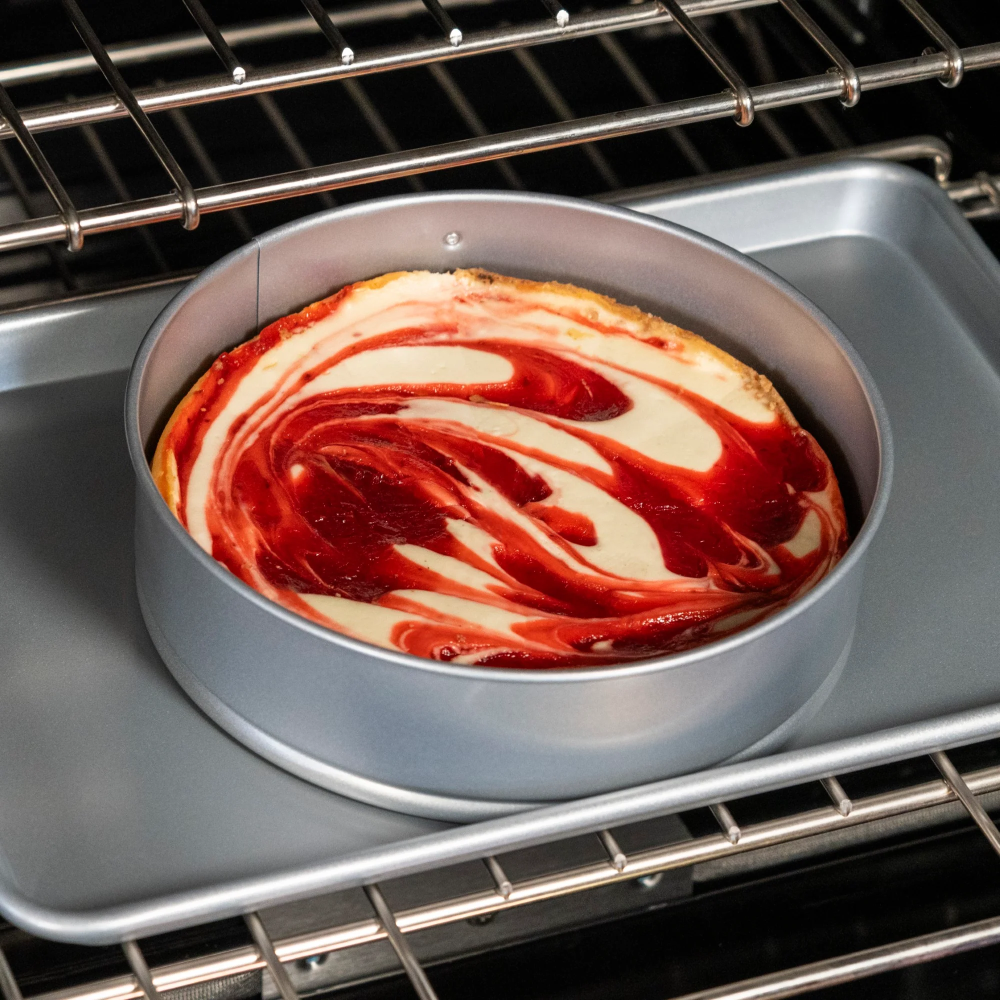 Viking Aluminized Steel Nonstick 9-inch Springform Pan - Image 2